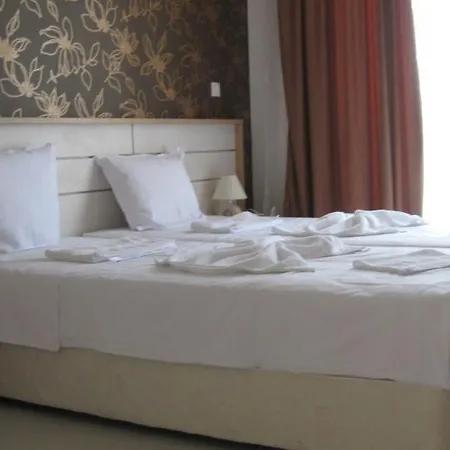 מלון Costa Bulgara Mediterranean Club 3*